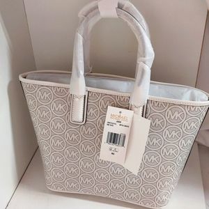 NWT michael kors Jodie Small Logo Jacquard Tote Bag. Color Optic White